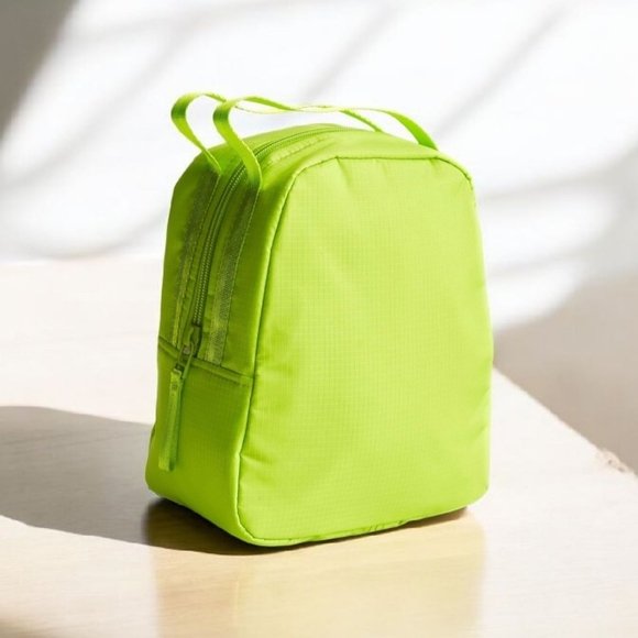 💚VERA BRADLEY💚Lime Green Lunch Bag/NWT - Picture 1 of 2